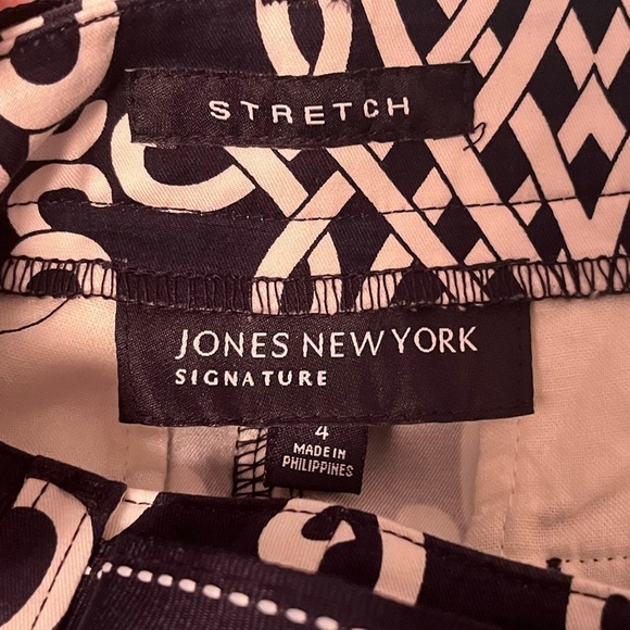 NWT Jones New York dark blue and white skirt size 4 - Picture 2 of 4